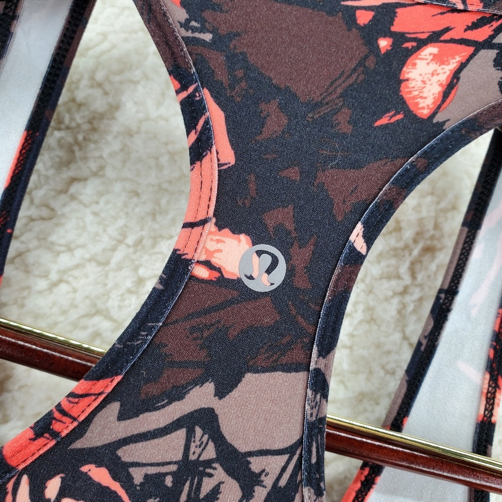 Lululemon Cool Racerback Abstract Floral Print Tank Top Shirt sz 6 Black Salmon - Picture 4 of 6